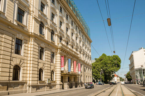 Гостиница Austria Trend Hotel Savoyen Vienna в Вене