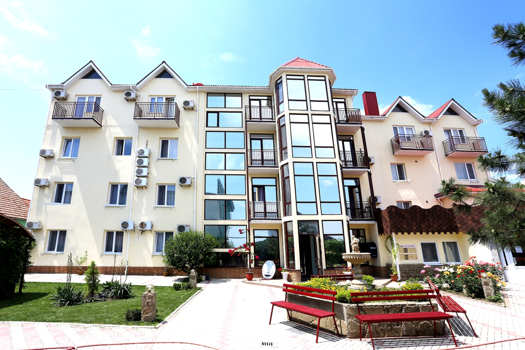 Фото отеля 2