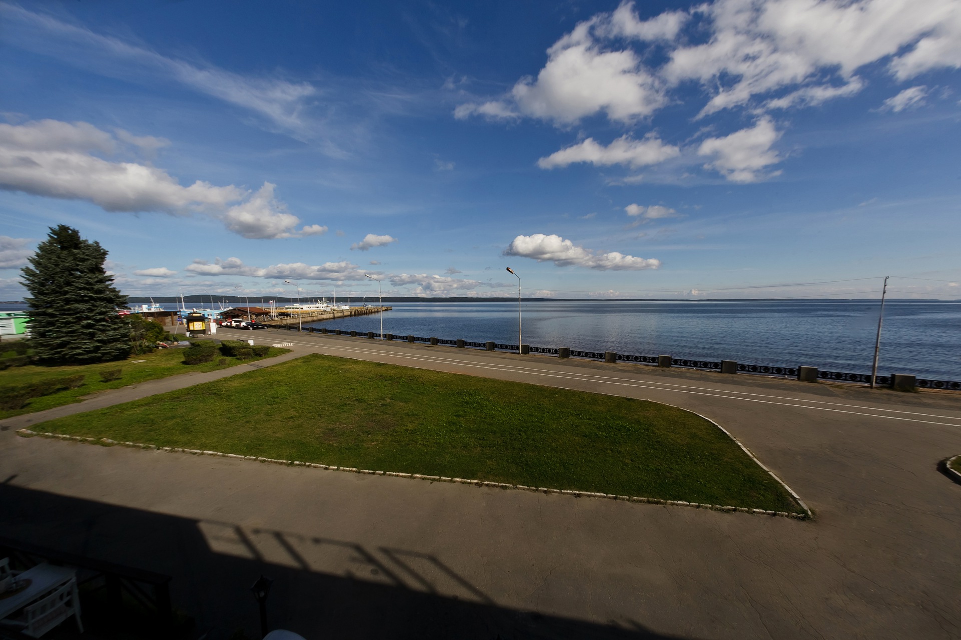 Фото Фрегат