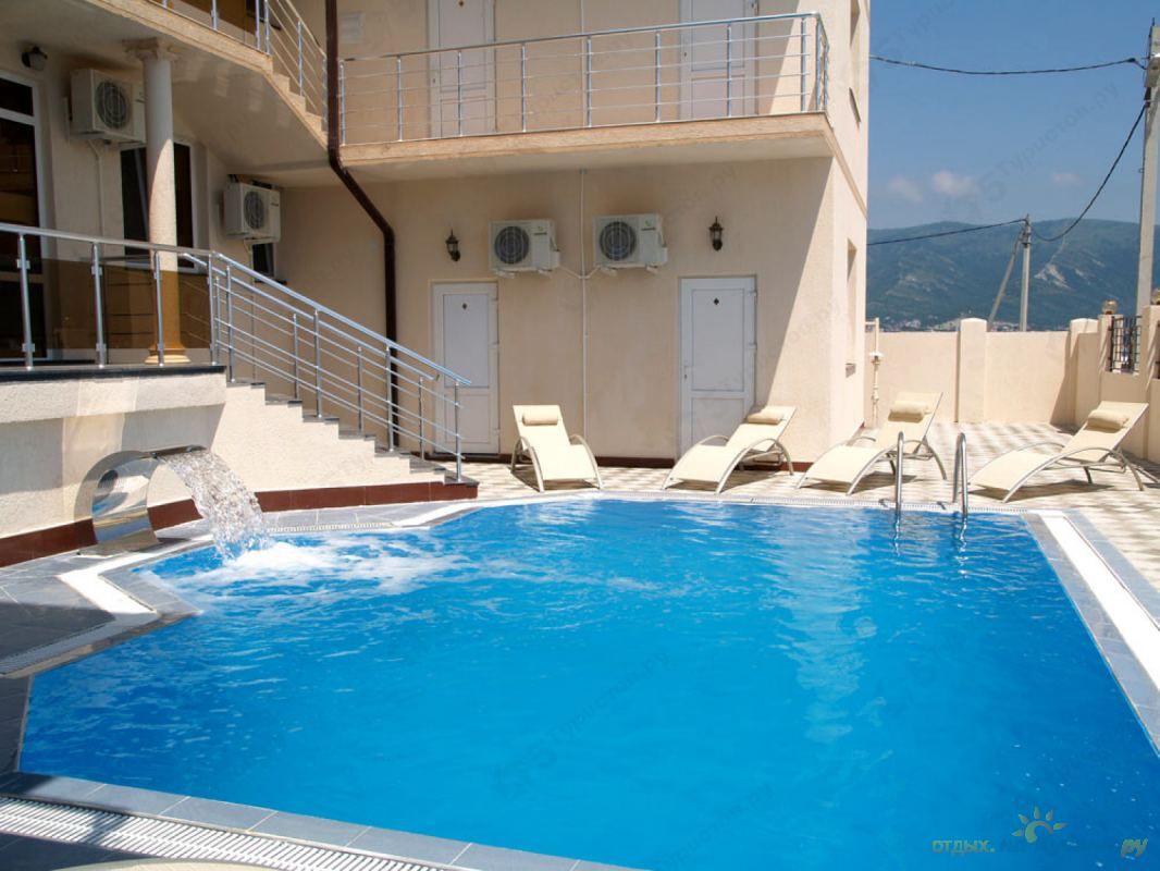 Фото отеля 3