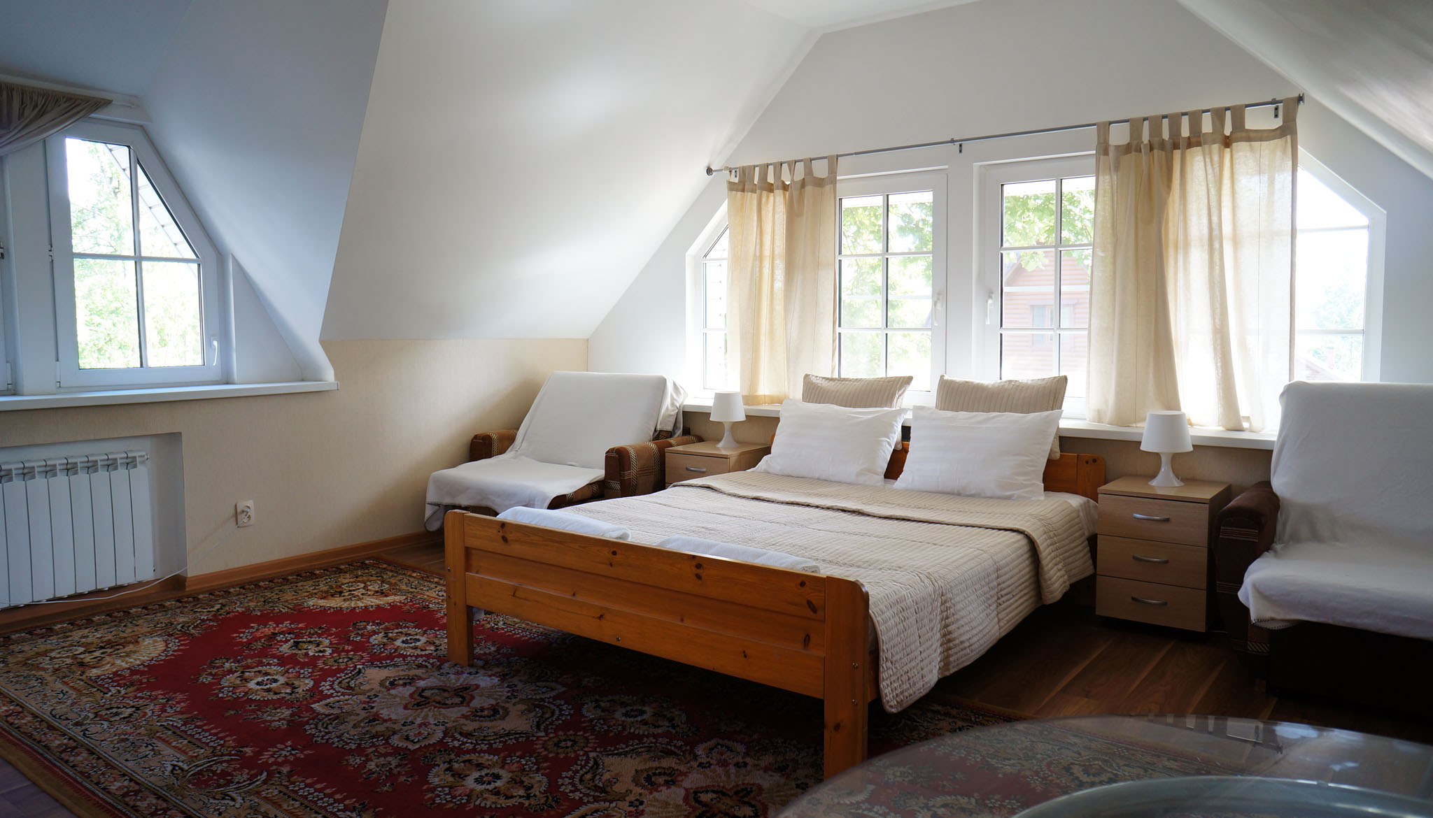 Фото отеля 2