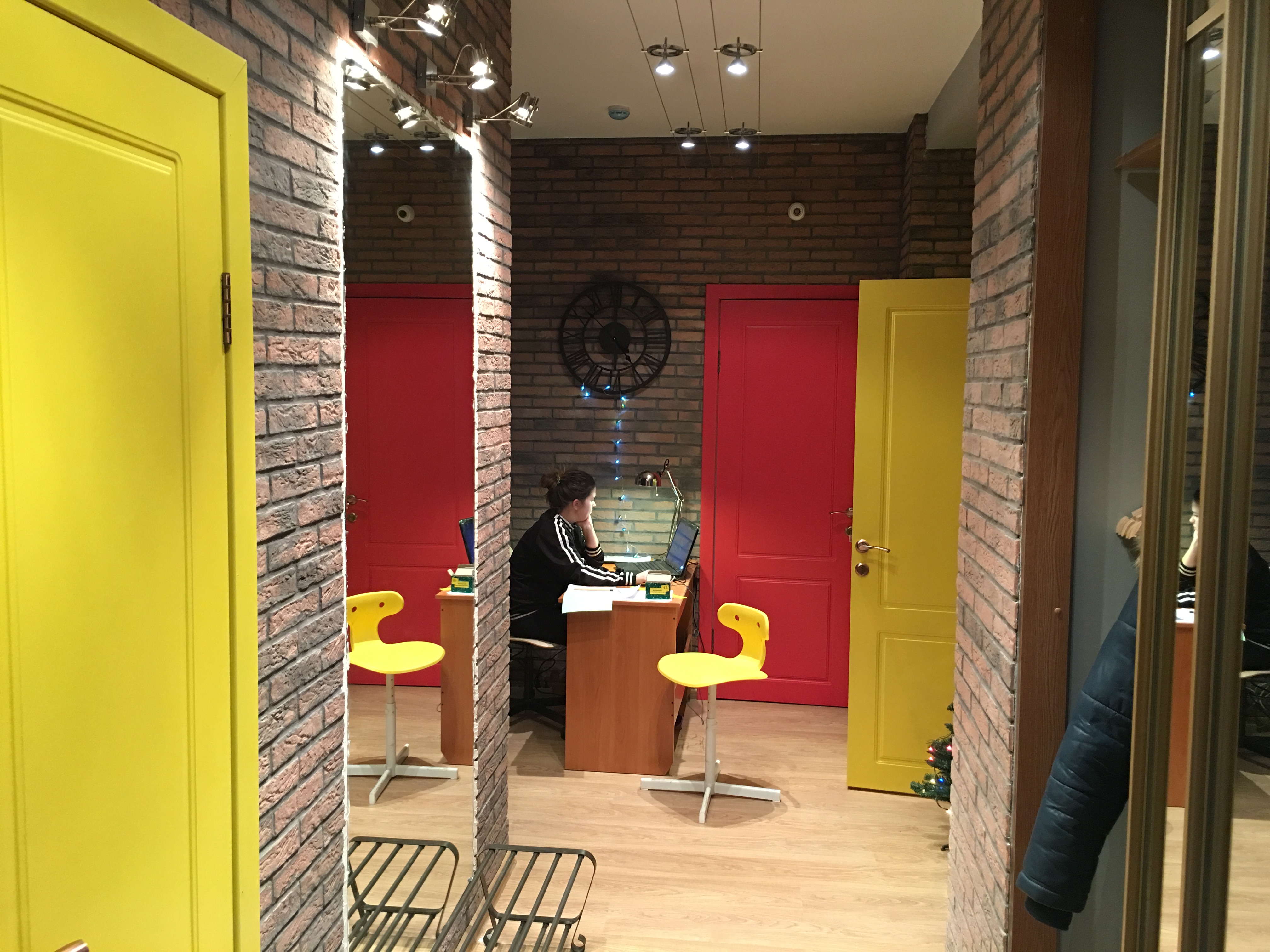 Фото отеля 1