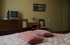 Otel Premyer (vulytsia Sukhovolia, 10А), hotel