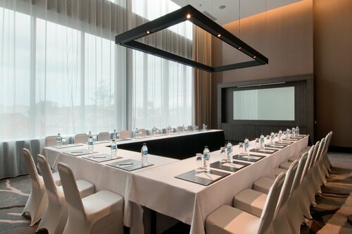 Внешний вид отеля Hilton Bandung в Бандунге, фото 3