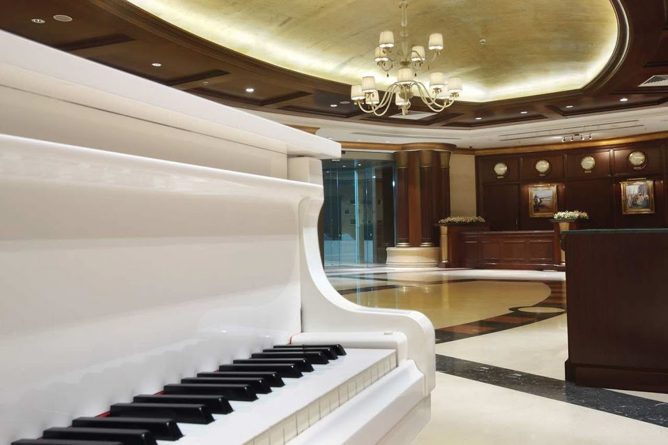 Фото Hilton Beirut Habtoor Grand