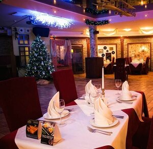 Буржуй (Vinnytsia, Teatralna vulytsia, 24), hotel