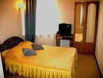 Gostinitsa Andreyevskaya mansarda (Vozdvyzhenska Street, 56) ، فندق