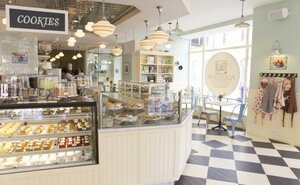 Magnolia Bakery (ул. Кузнецкий Мост, 18/7), кафе в Москве