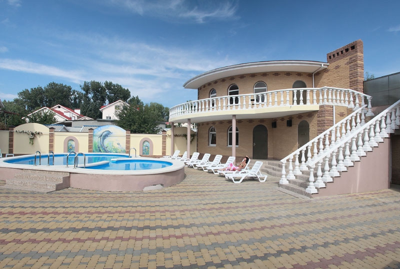 Фото отеля 2