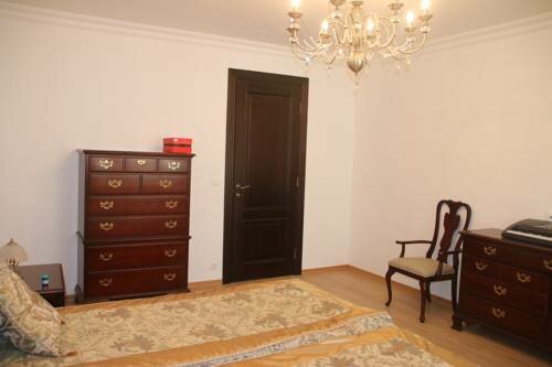 Alojamiento en alquiler diario Three-room Apartments in Krasnogorsk, , foto