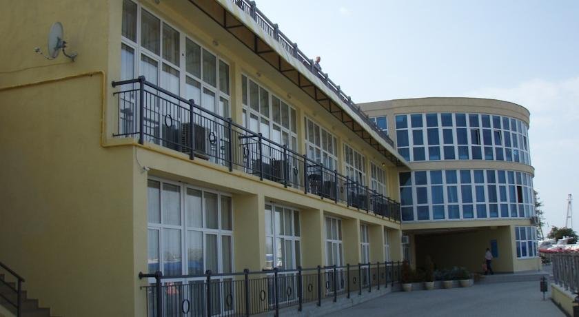 Фото отеля 3