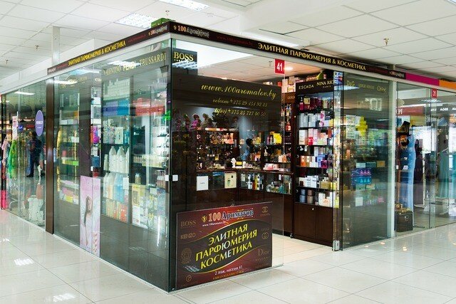 Магазин парфюмерии и косметики 100 Ароматов, Минск, фото
