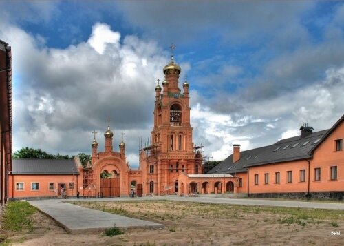 Monasterio Monastyr Svyato-Pokrovskaya Goloseyevskaya pustyn, , foto