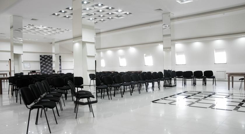 Фото Forum Plaza