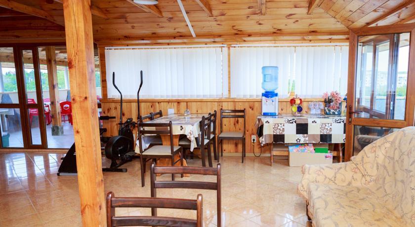 Фото Равеллин