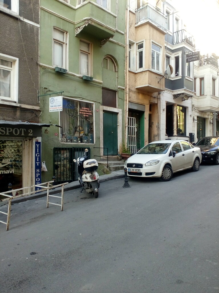 Alcoholic beverages Arslan Nuts and Spirits Shop, Istanbul, photo