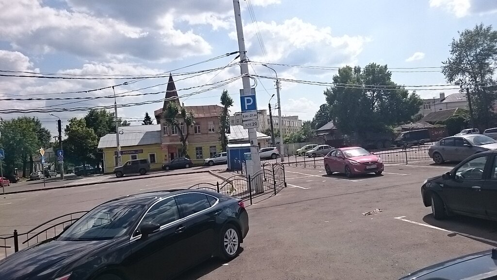 موقف السيارات MKU Sluzhba edinogo zakaza gorodskogo hozyaistva ، ، صورة