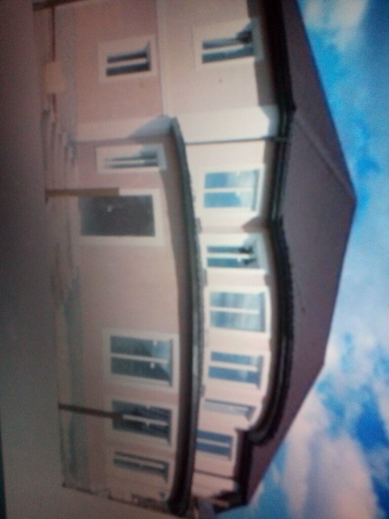 معاهد البحوث Institut Fiziologicheski Aktivnykh Soyedineny ، خاركيف، صورة