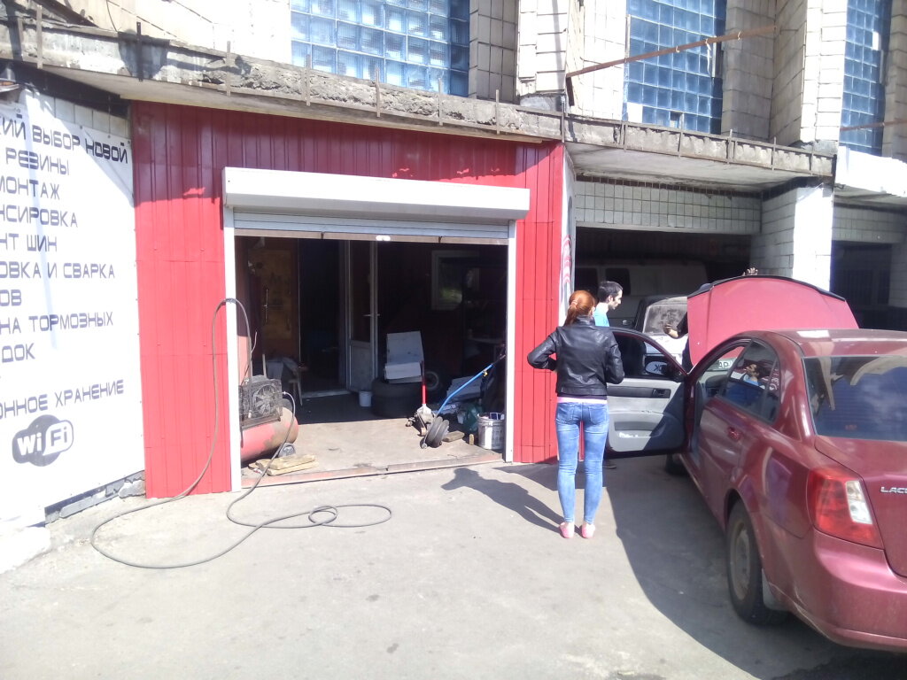 blizhayshie-shinomontazh-s-metro-kievskaya-seks-video-vilizal-so-vsey-sili