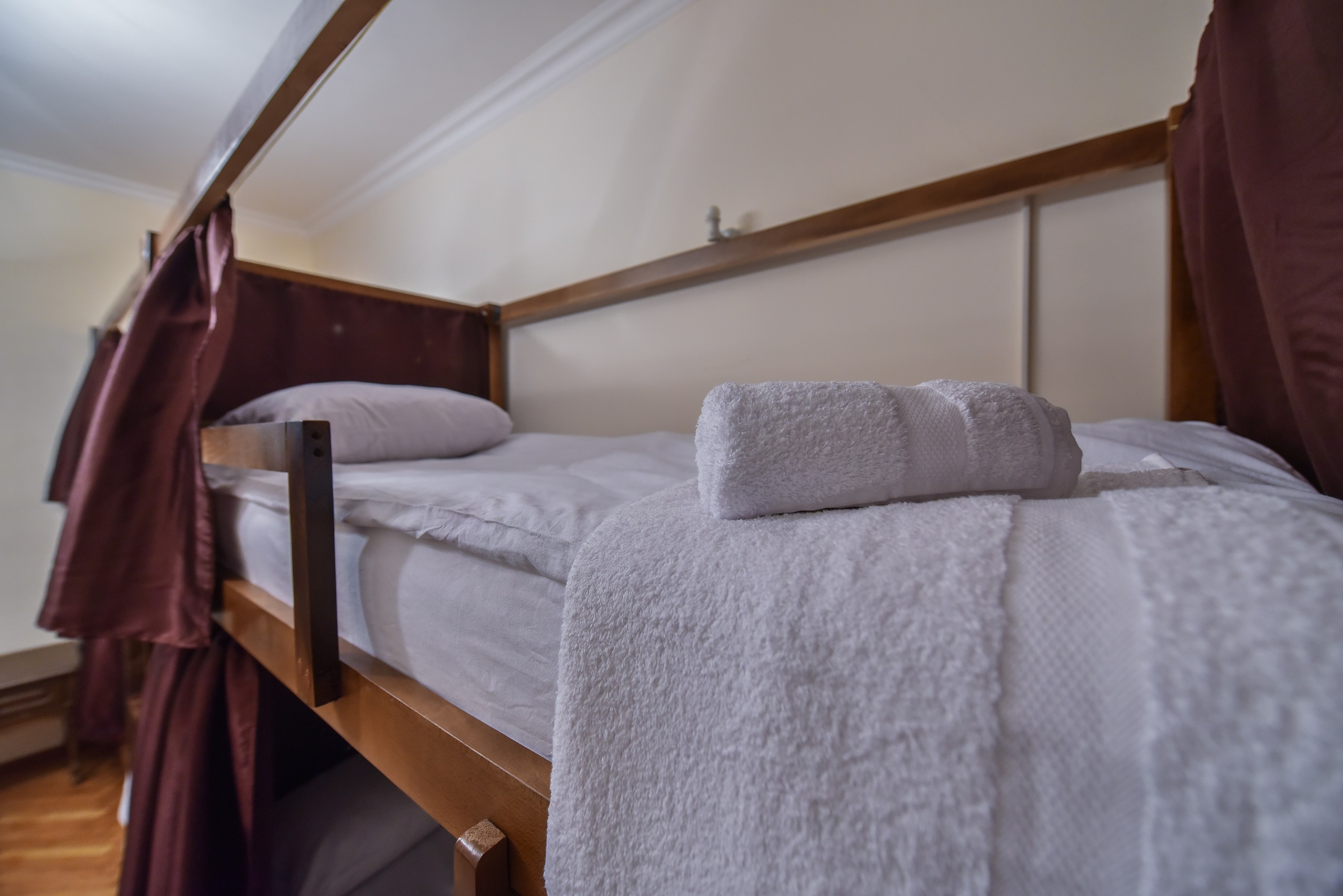 Фото Friendship Hostel & Tours