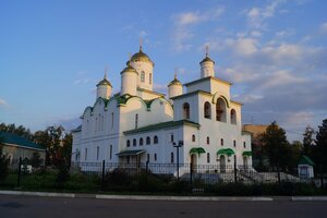 The Holy Trinity Church (Sovetskaya ulitsa, 68), orthodox church