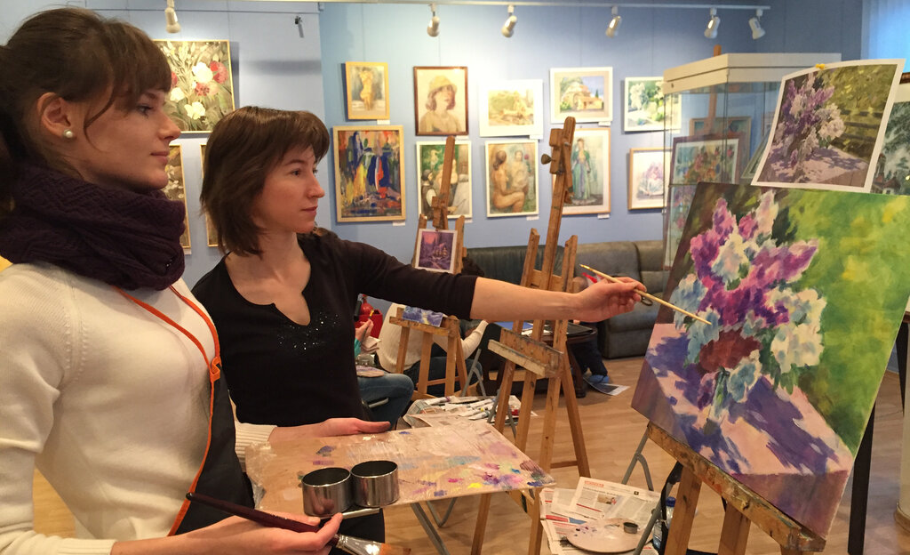 Студия живописи в саду эрмитаж этой зимой снова возобновила занятия по классическому рисунку