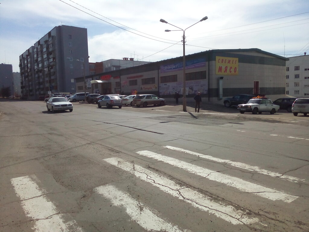 Shopping mall Torgovy tsentr Moskva, Bratsk, photo