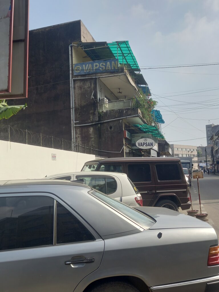 Department store Vapsan, Douala, photo