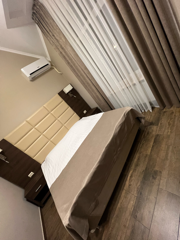 Фото Астери