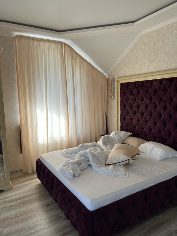 Фото Династия