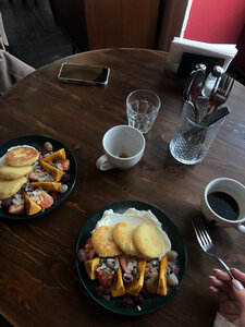 Chaduna • ჩადუნა (Galaktion Tabidzis Street, 20), cafe