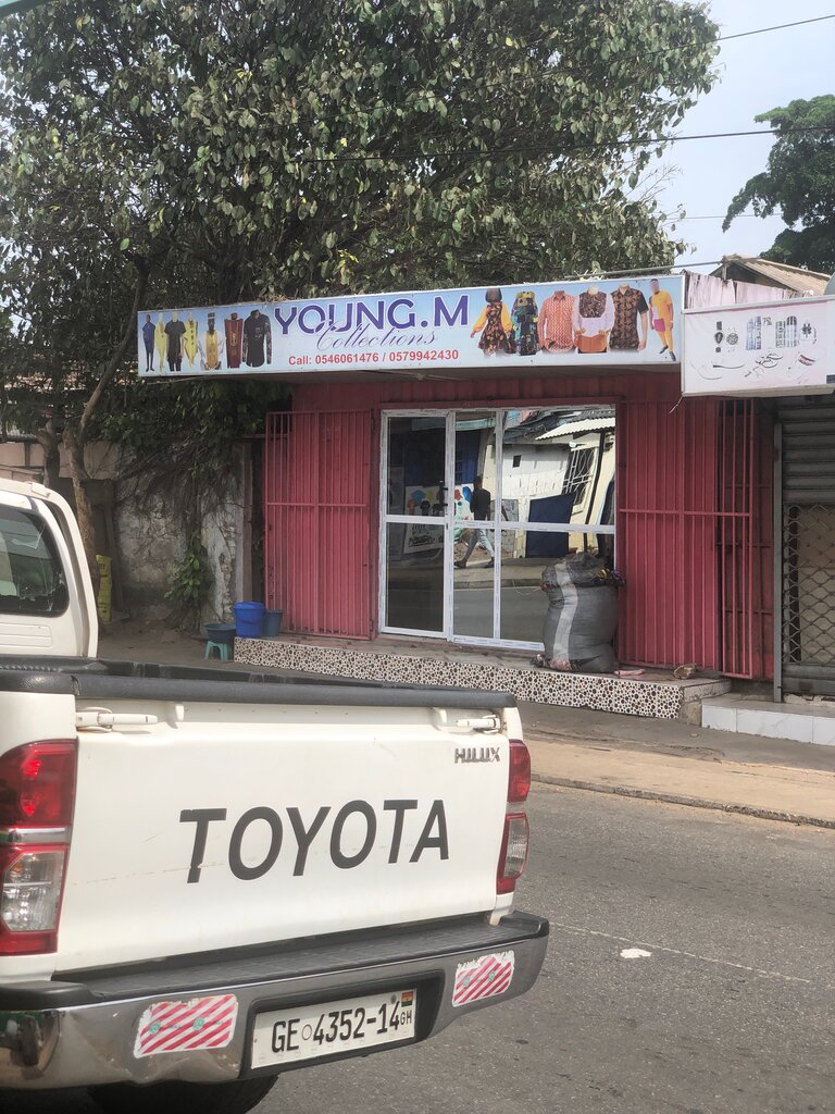 Clothing store Young. M Collection, Accra, photo
