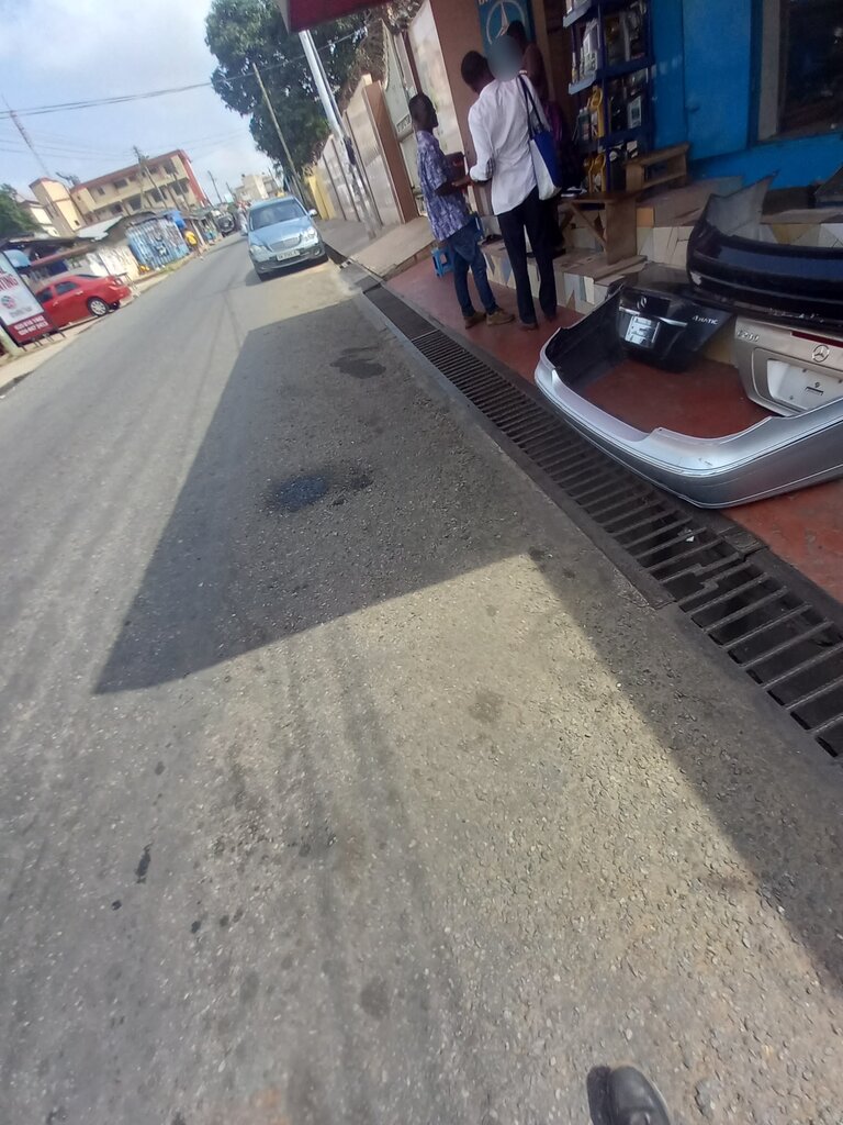 Car dealership America Continential Automobile Ltd, Accra, photo