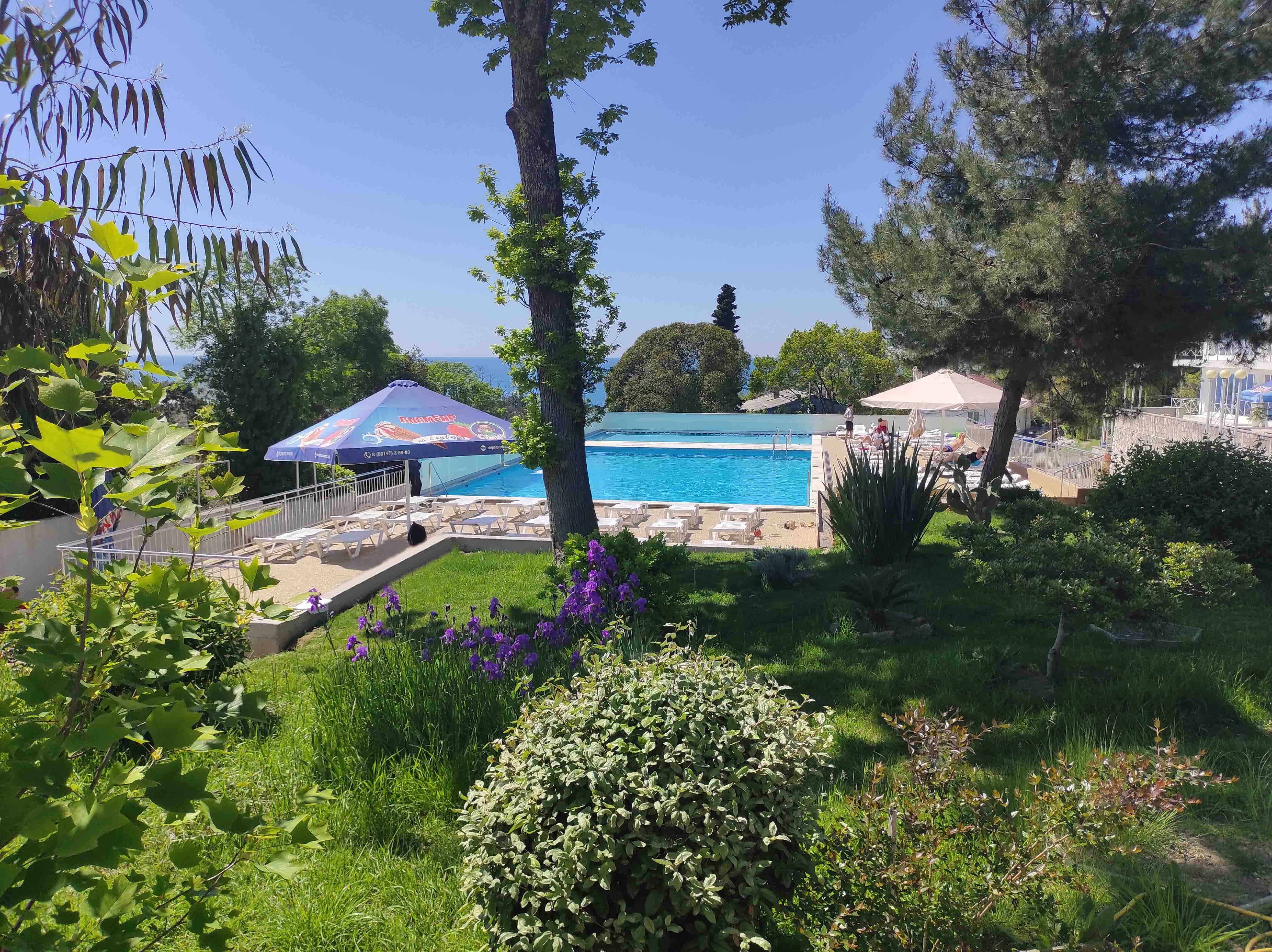 Фото Ларимар