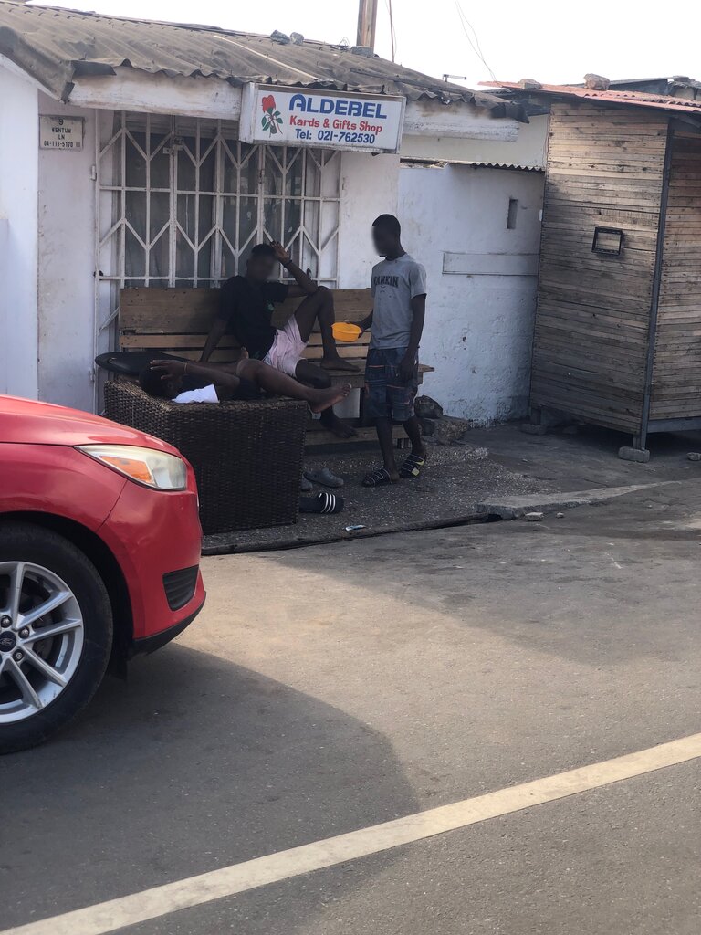 Gift and souvenir shop Aldebel, Accra, photo