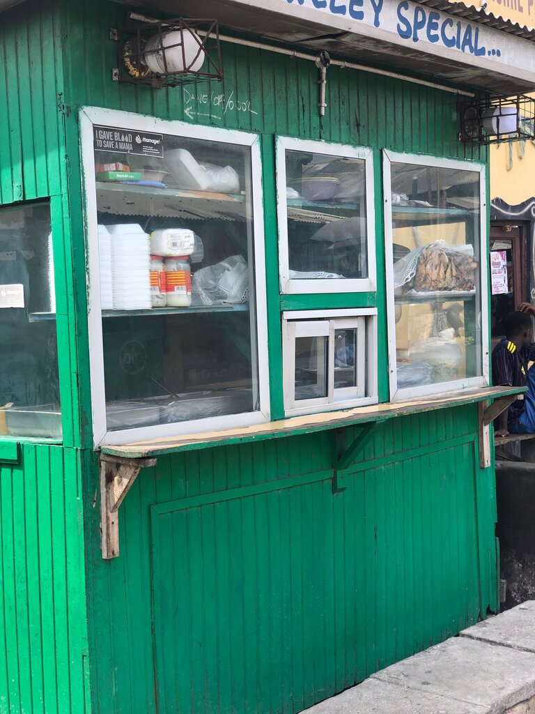 Fast food Akweley Special, Accra, photo