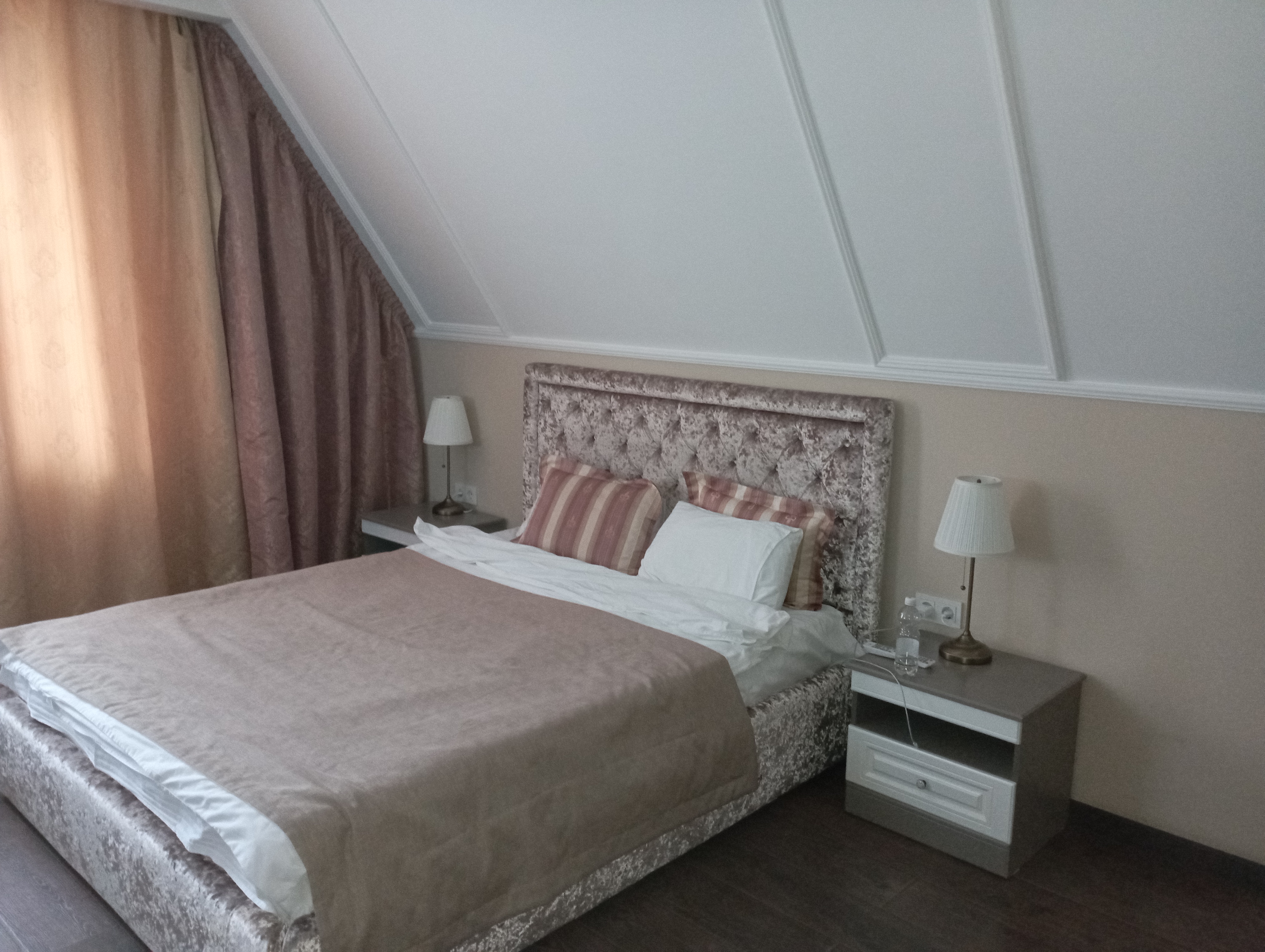 Фото Алексес