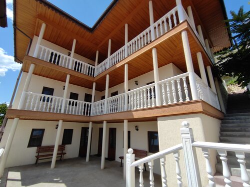 Гостиница Акъ-Сарай в Бахчисарае