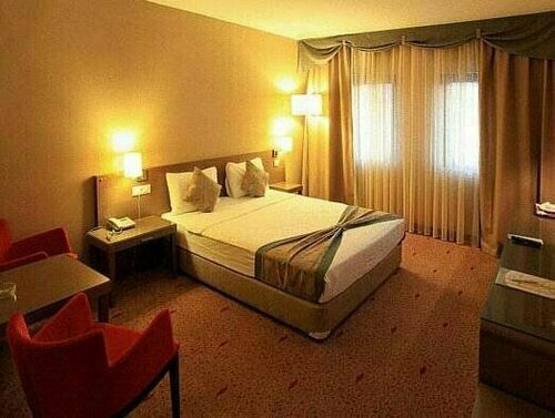 Гостиница Hotel Park Inegol в Инегёле
