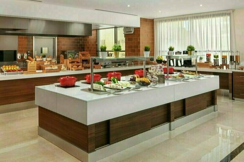 Гостиница Hilton Garden Inn Al Jubail в Эль-Джубайле