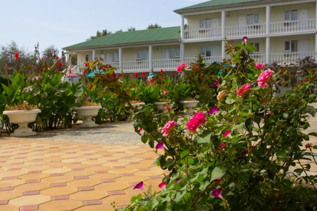 Фото отеля 1