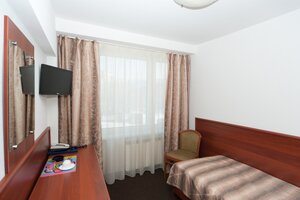 Angara (Sukhe-Batora Street, 7), hotel