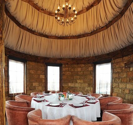 فندق Gostinichno-restoranny kompleks Yuzhnaya brama ، ، صورة