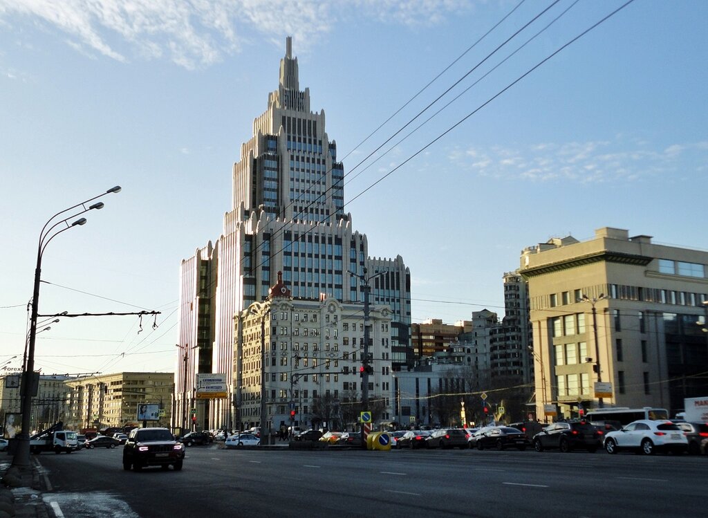 Business center Oruzheiniy, Moscow, photo