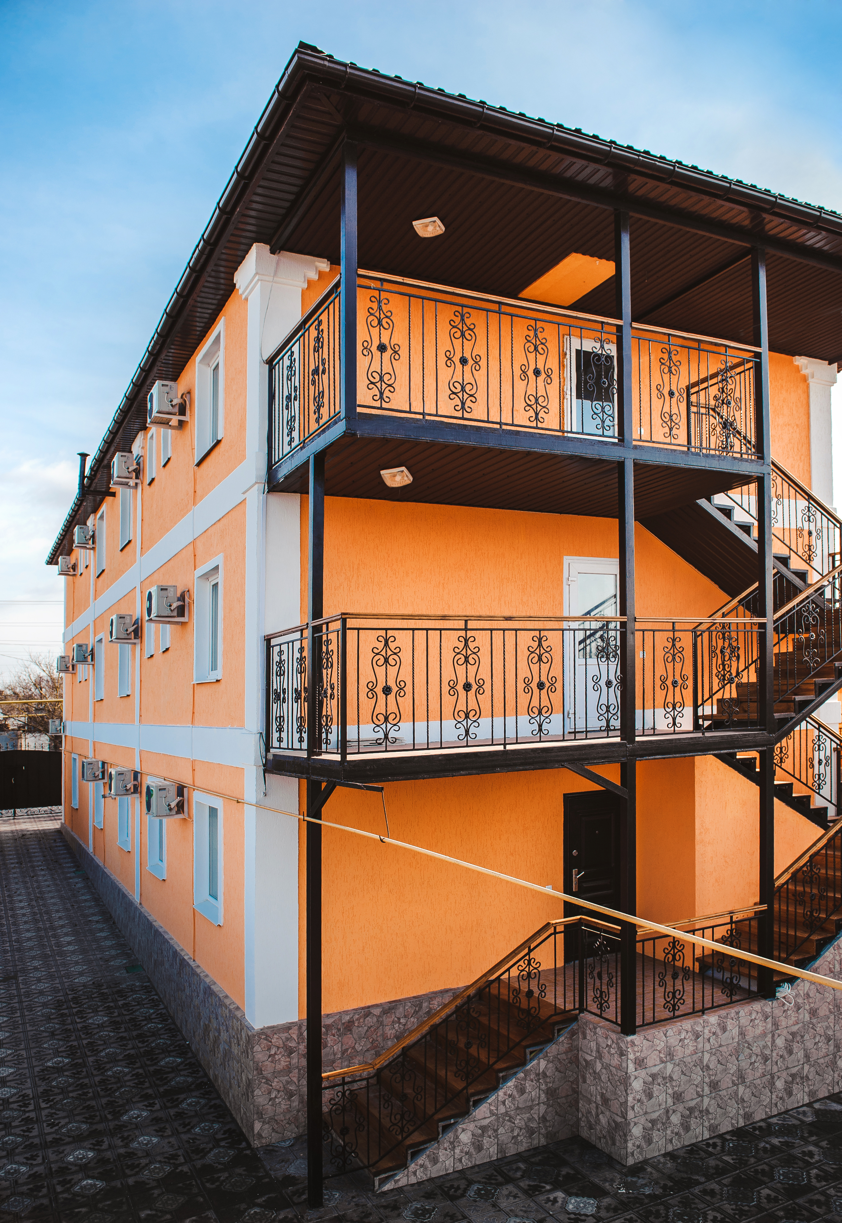 Фото отеля 1