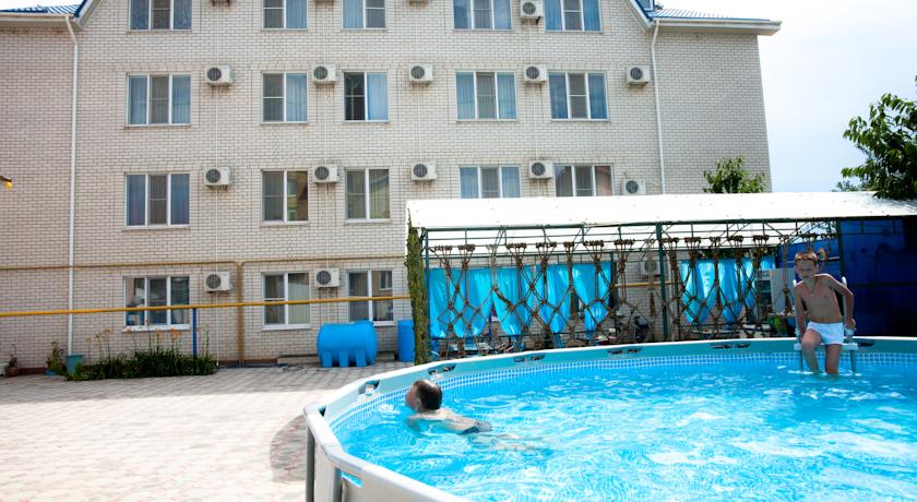 Фото Синяя Крыша