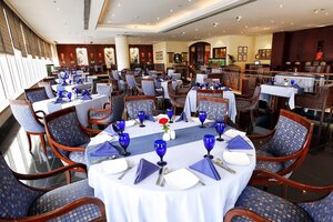 Гостиница Corniche Hotel Sharjah