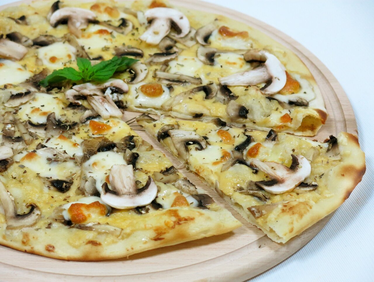 грибная пицца с шампиньонами рецепт в домашних условиях духовке фото 29