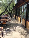 Gril-kafe Bazilik (Sribnokilska Street, 7), cafetería