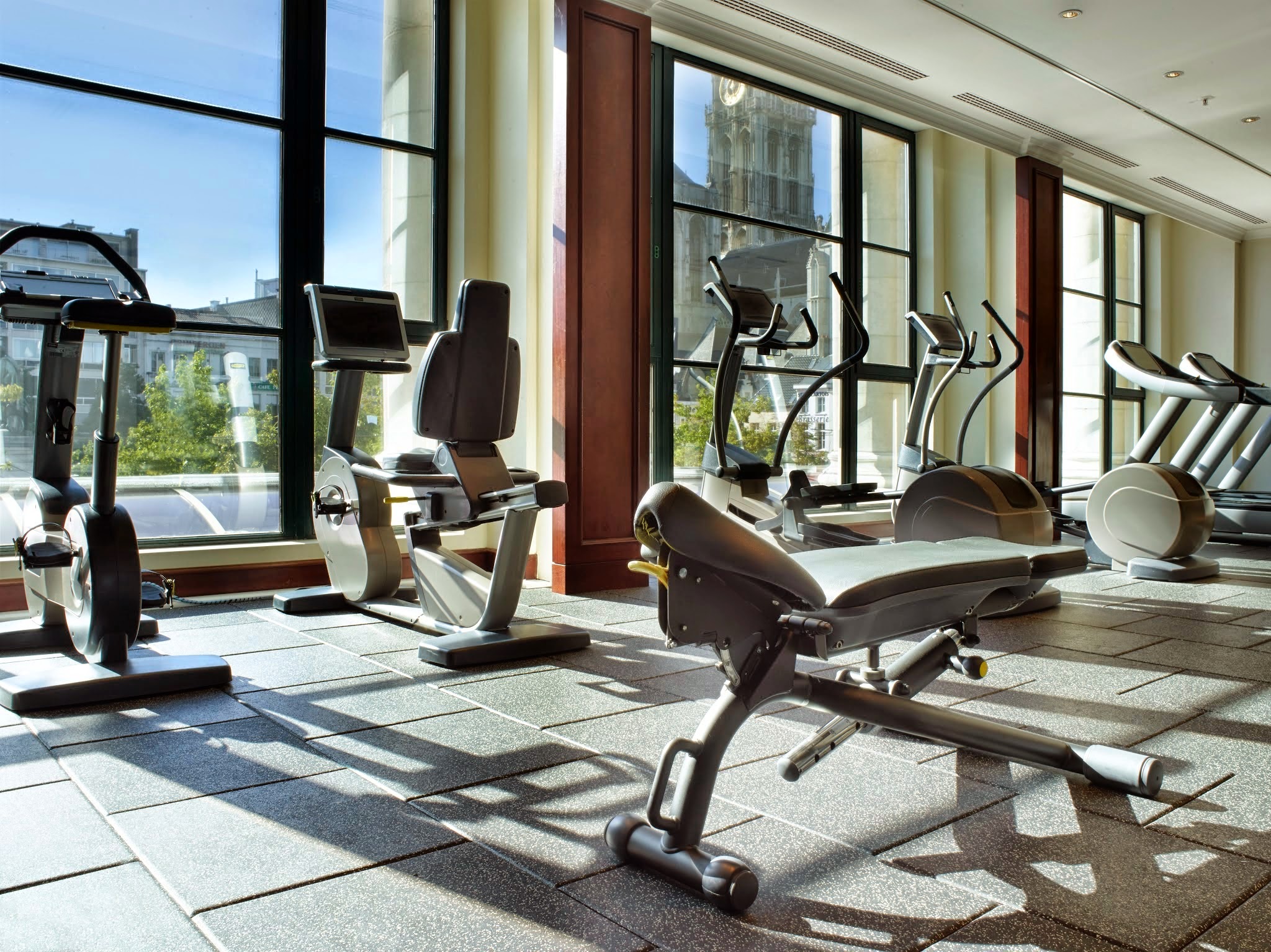 Фото Hilton Antwerp Old Town